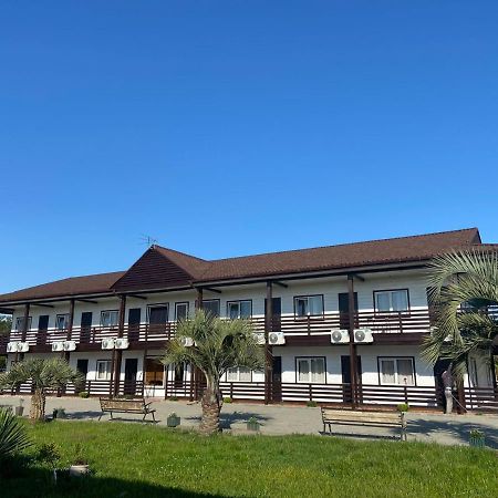 Al Mare Hotel Pizunda Eksteriør bilde