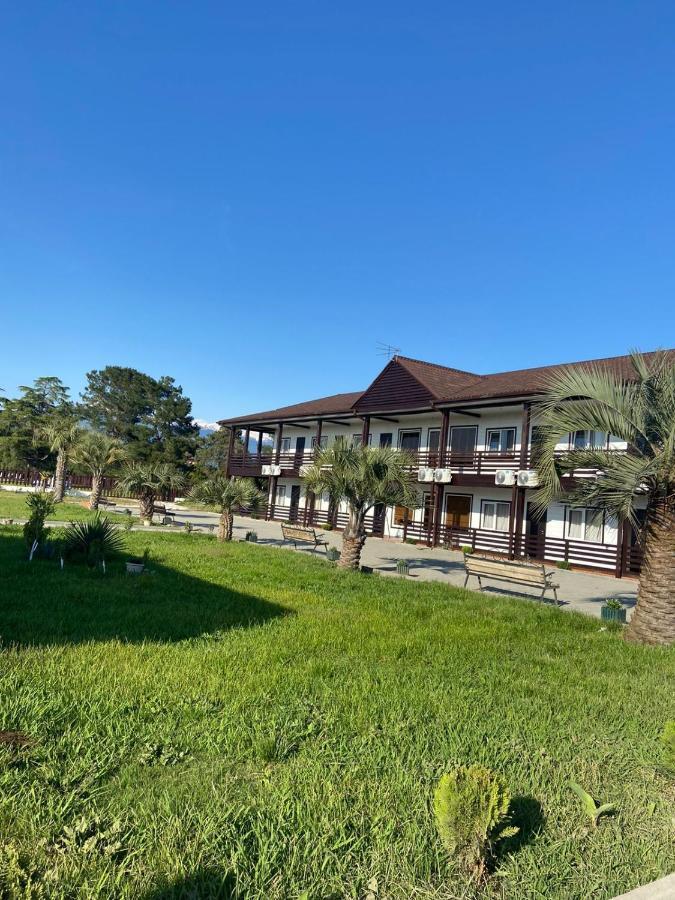 Al Mare Hotel Pizunda Eksteriør bilde